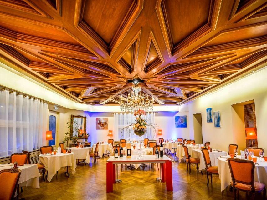 Hotel Restaurant Logis La Palette Wettolsheim Bagian luar foto