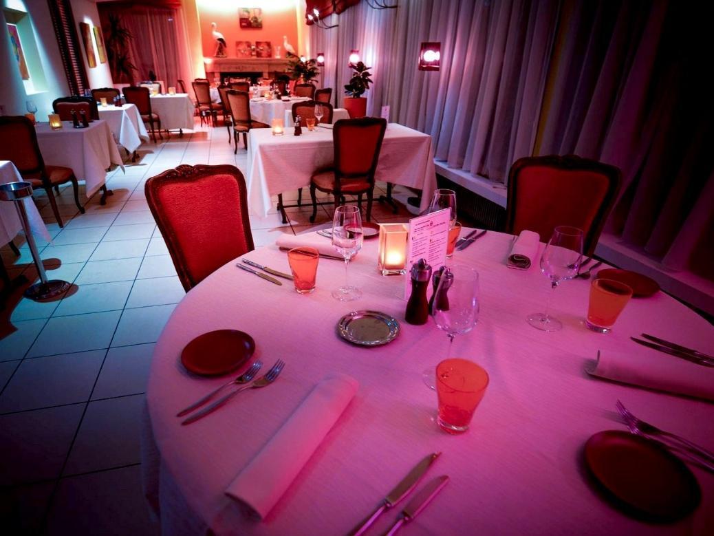Hotel Restaurant Logis La Palette Wettolsheim Bagian luar foto