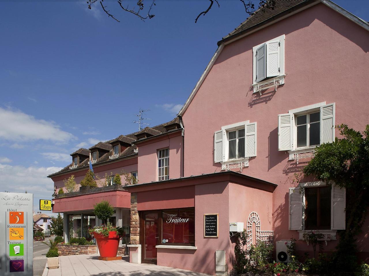 Hotel Restaurant Logis La Palette Wettolsheim Bagian luar foto