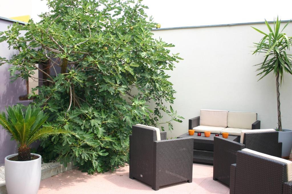 Hotel Restaurant Logis La Palette Wettolsheim Bagian luar foto